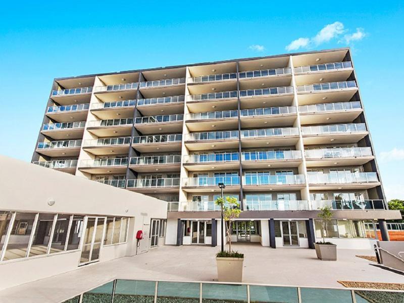 Allure Hotel & Apartments Таунсвилл Экстерьер фото